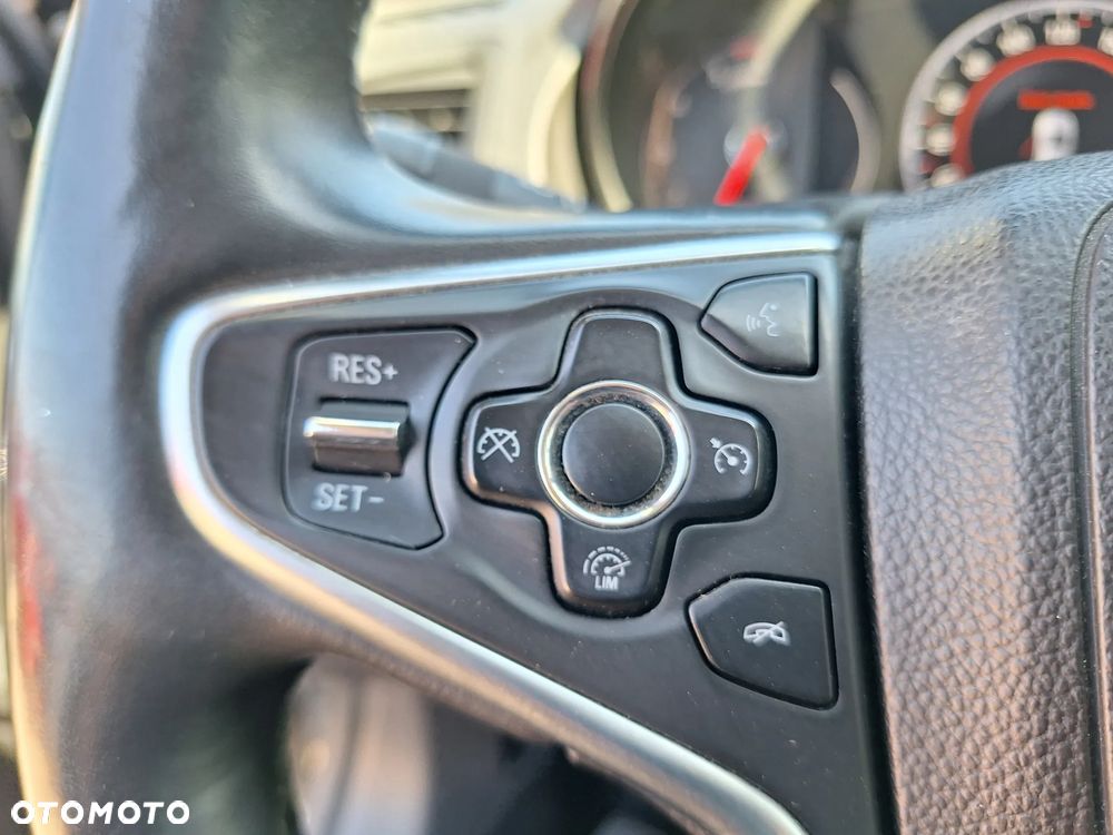 Opel Insignia 2.0 CDTI 4x4 ecoFLEX Start/Stop Innovation - 27