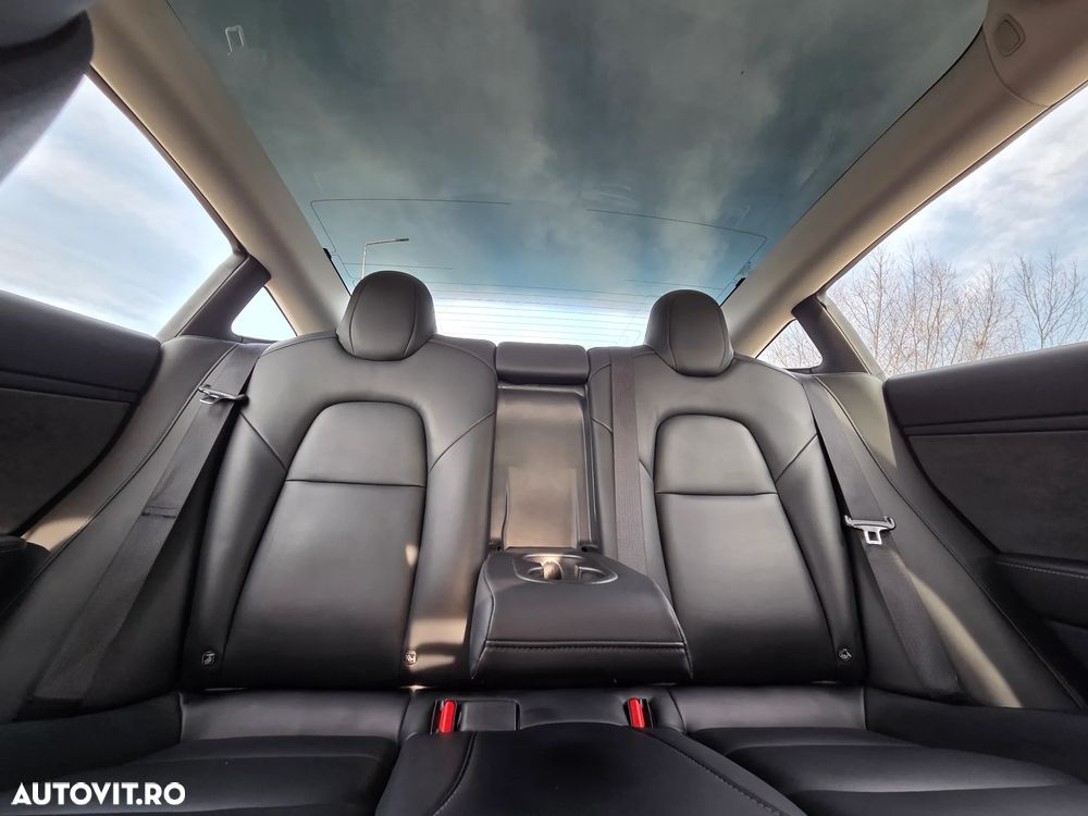Tesla Model 3 - 15