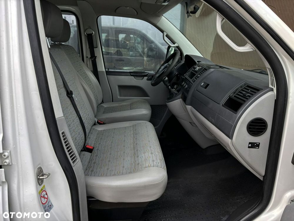 Volkswagen Transporter - 27