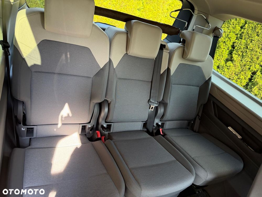 Volkswagen Multivan - 15