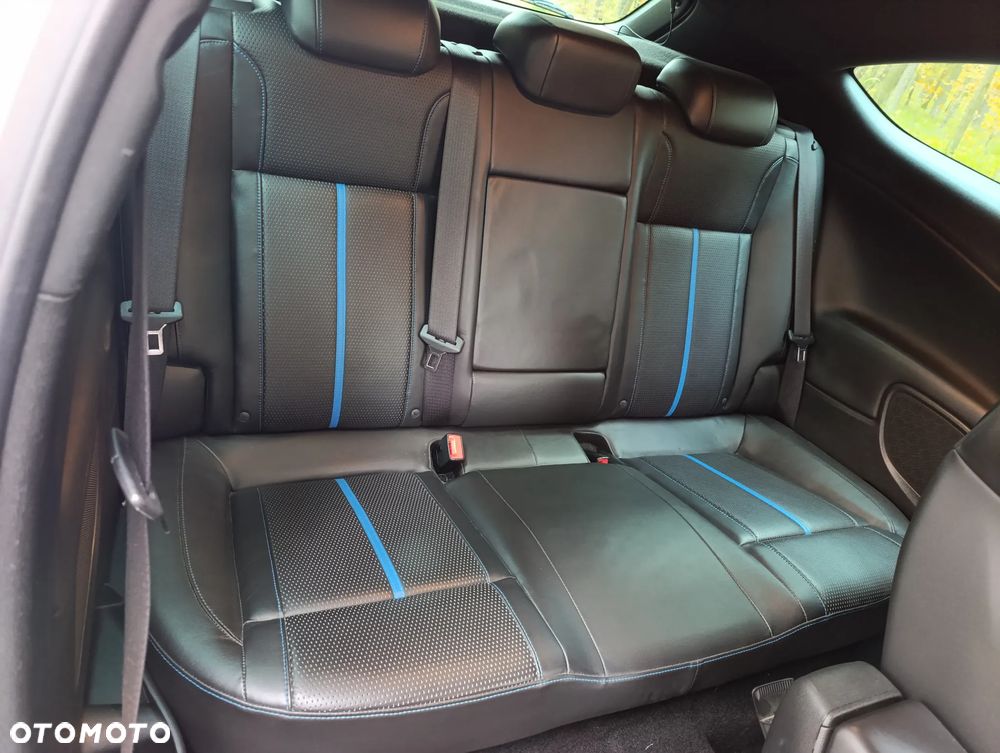 Opel Astra IV GTC OPC - 16