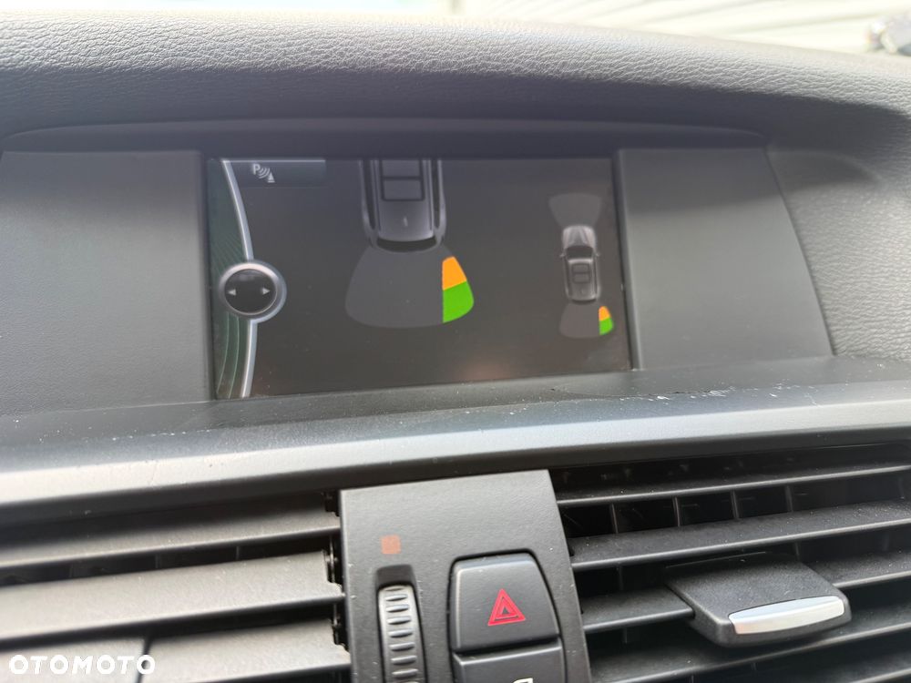 BMW X3 xDrive20d - 16