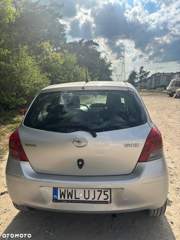 Toyota Yaris 1.33 Luna - 6