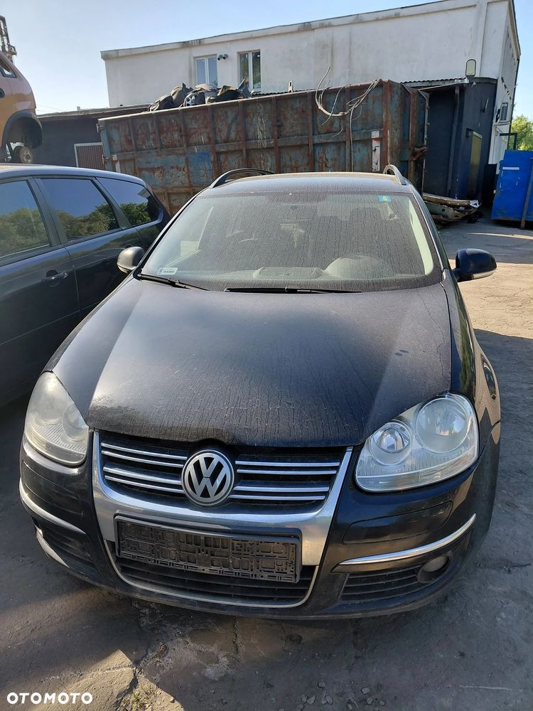 Na części: Volkswagen Golf  Rok 2009 Pojemność 1896 Moc 77 kw Diesel - 5