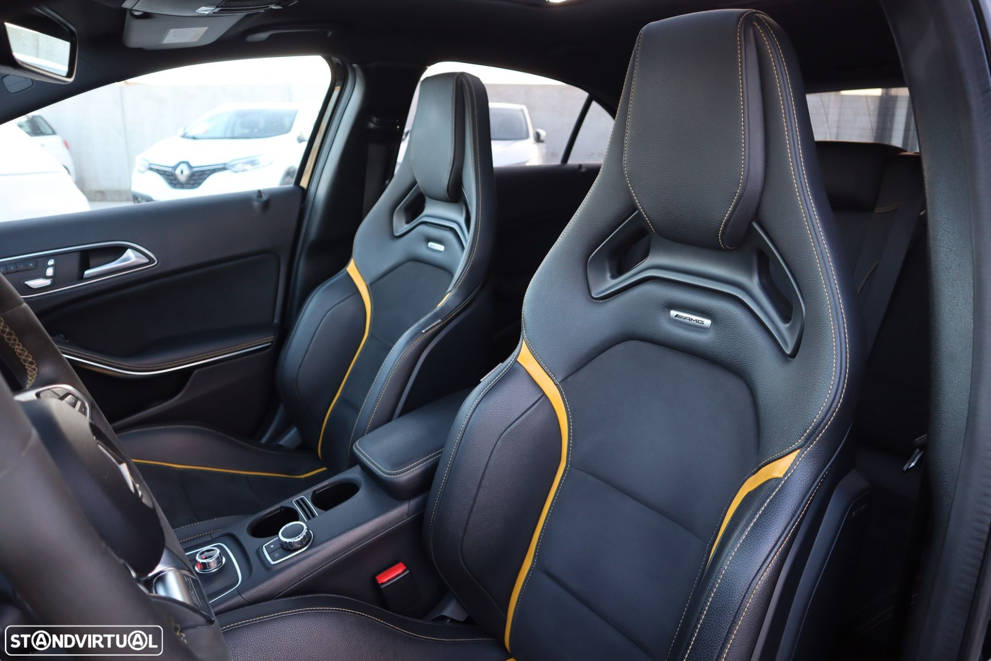 Mercedes-Benz A 45 AMG 4-Matic - 9
