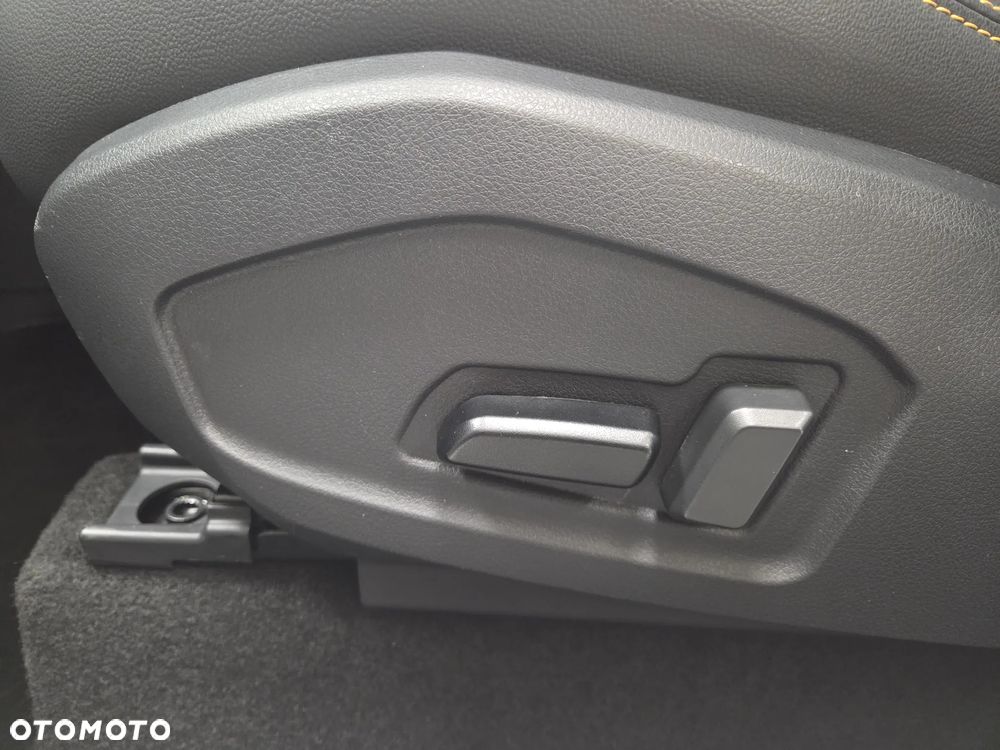 Bestune T77 1.5T Business DCT - 15