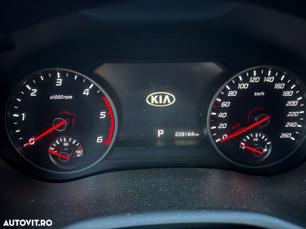 Kia Stinger 2.2 CRDI RWD GT Line - 26