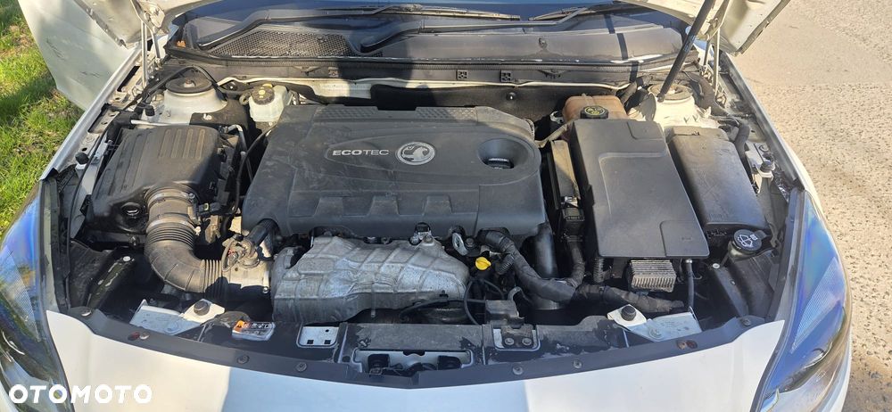 Opel Insignia 2.0 CDTI - 10