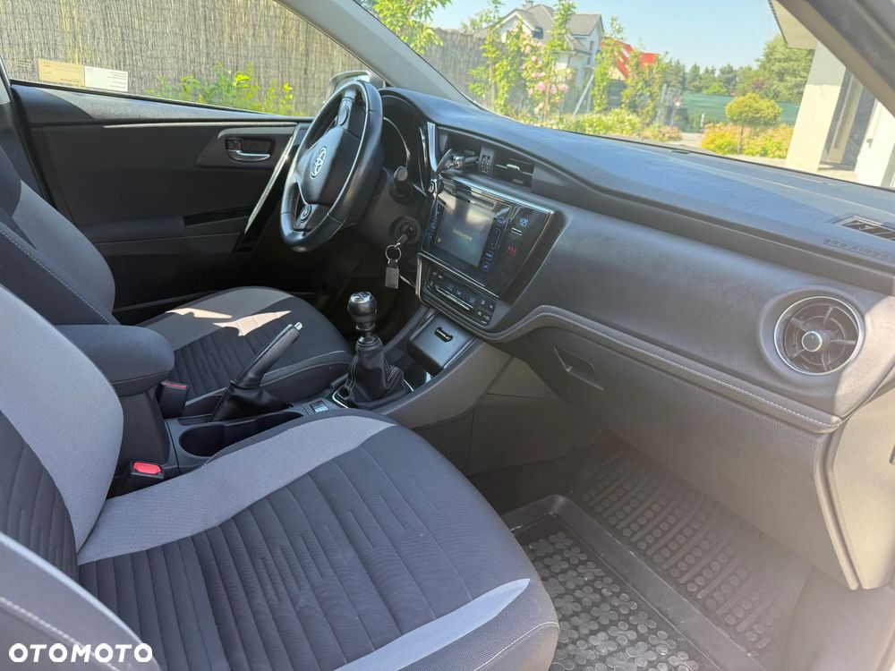 Toyota Auris 1.6 Classic Plus - 8