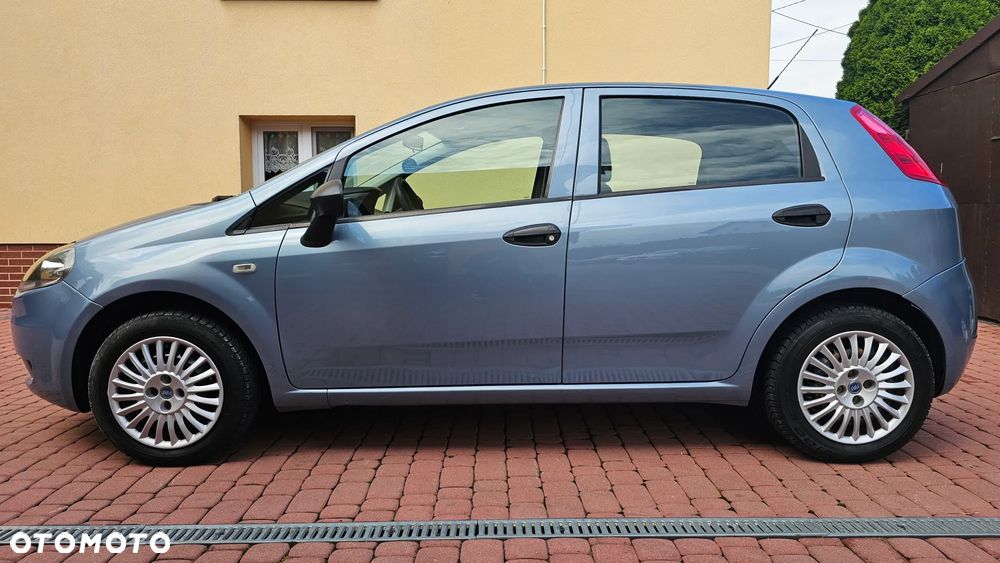 Fiat Grande Punto Actual 1.2 8V Estiva - 17