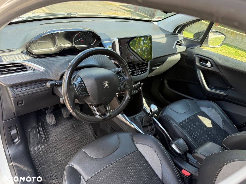 Peugeot 2008 1.6 e-HDi Allure S&S - 8