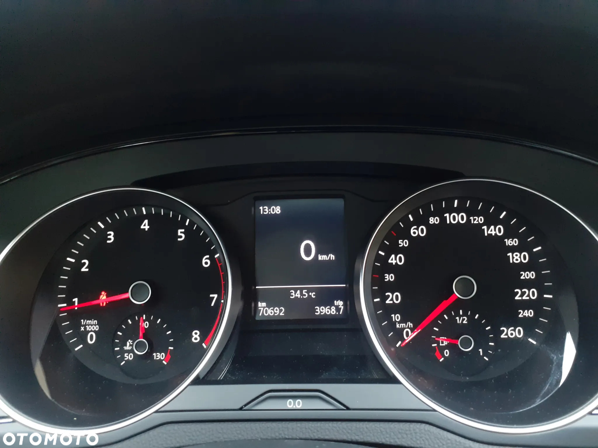 Volkswagen Passat - 11