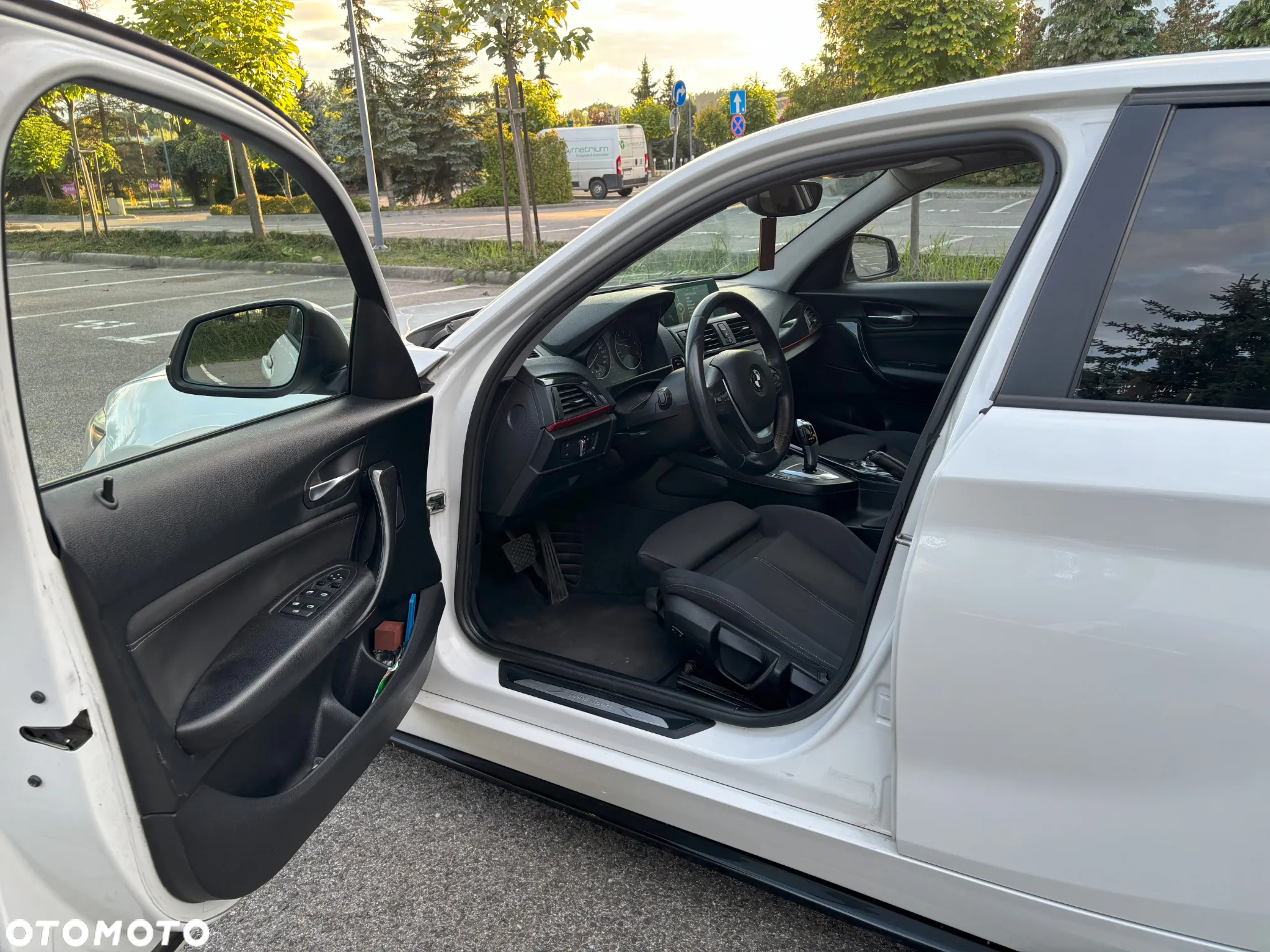 BMW Seria 1 116d Sport Line - 37