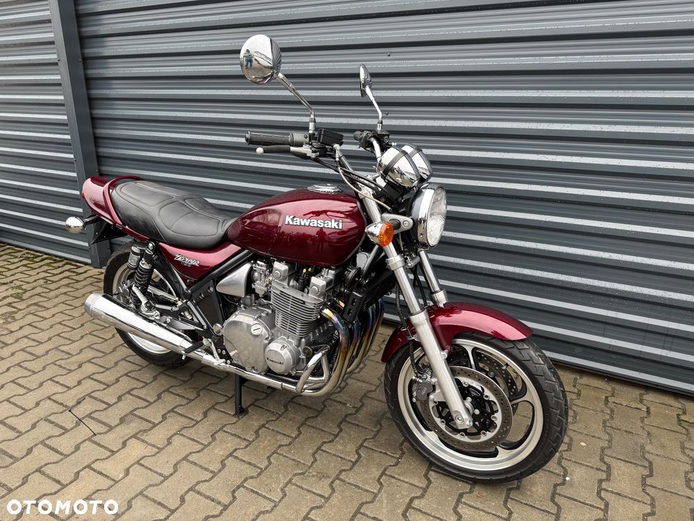 Kawasaki Zephyr - 2