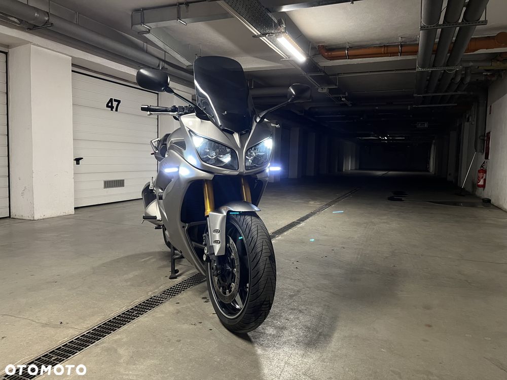 Yamaha FZ - 7