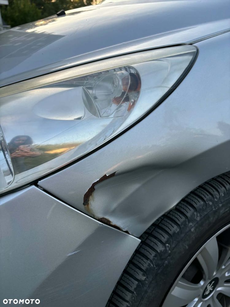 Peugeot 207 - 8