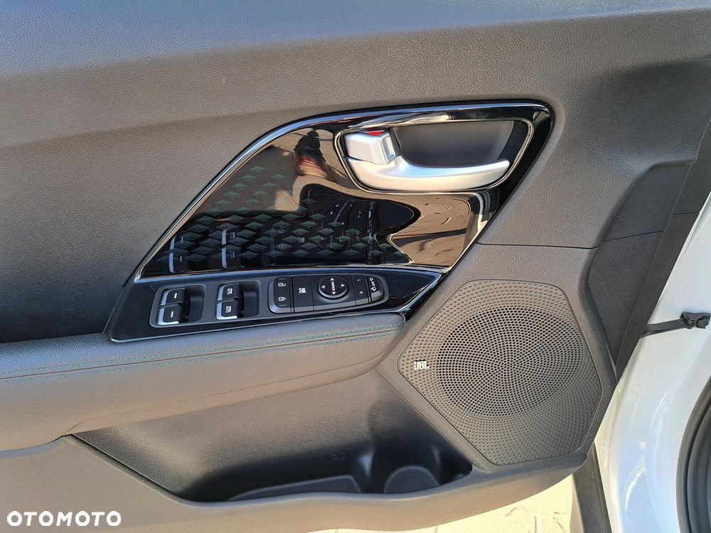 Kia Niro e-Niro 64kWh XL - 8