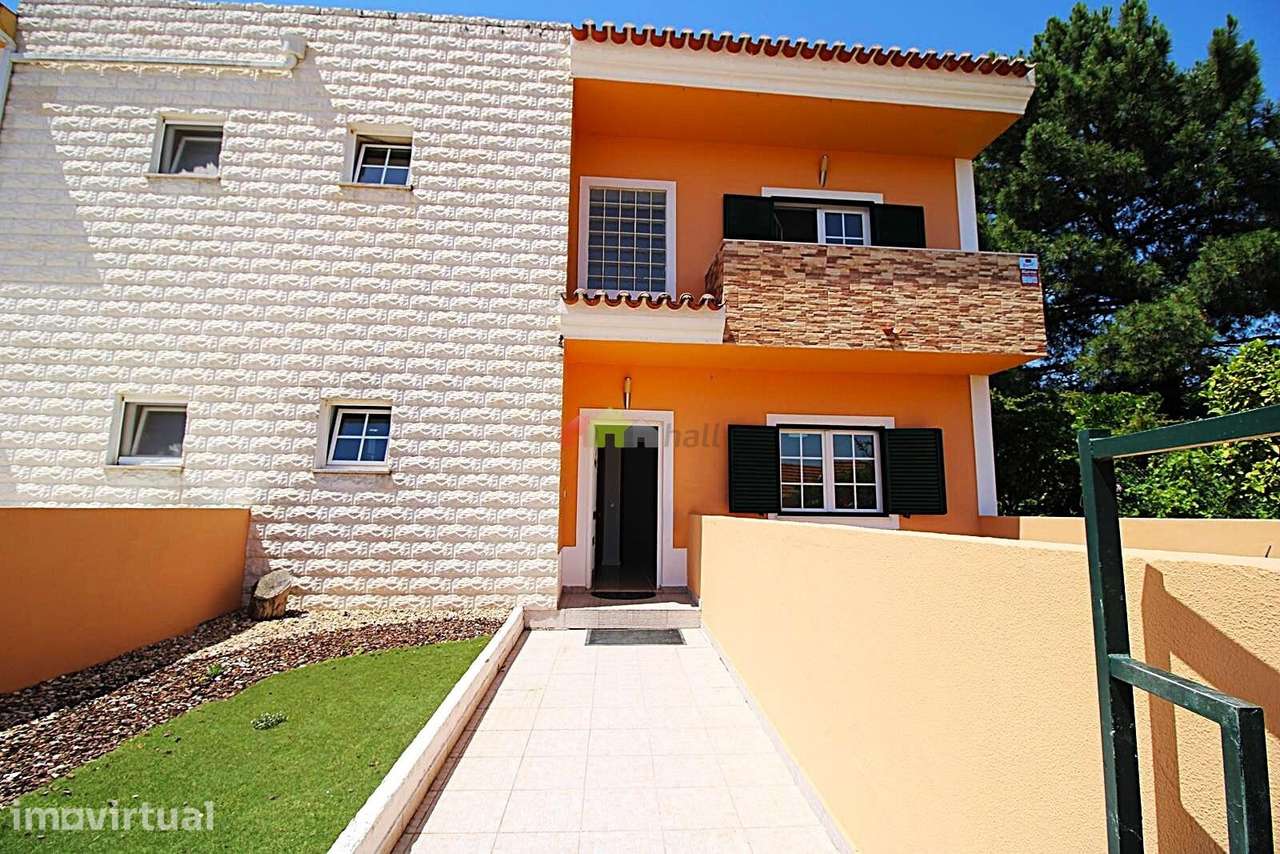 Moradia T4 com piscina e terreno de 900m2 - Quinta da Serralheira – Se - Grande imagem: 2/38