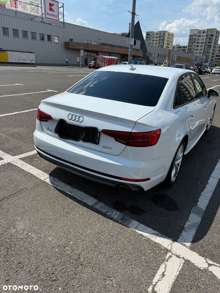 Audi A4 Limousine - 12