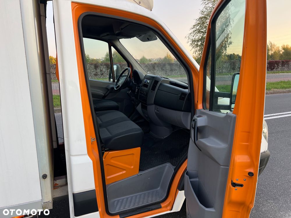 Mercedes-Benz Sprinter - 15