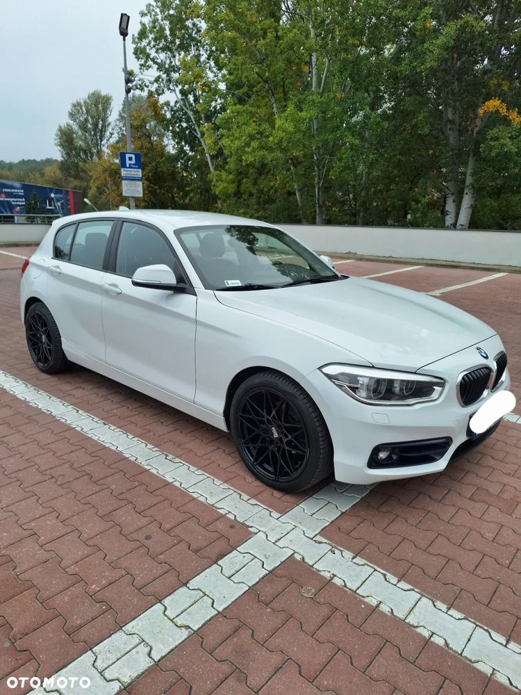 BMW Seria 1 118i Sport Line Shadow - 3