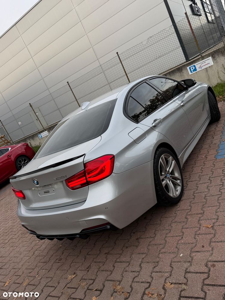 BMW 328I 2016 photo 3