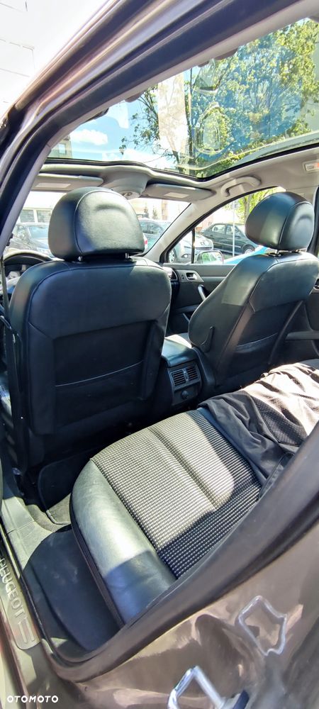 Peugeot 407 - 8