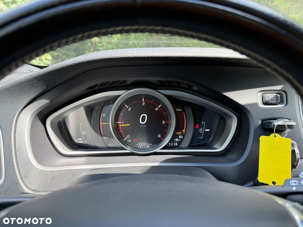 Volvo V40 D2 RDesign - 17