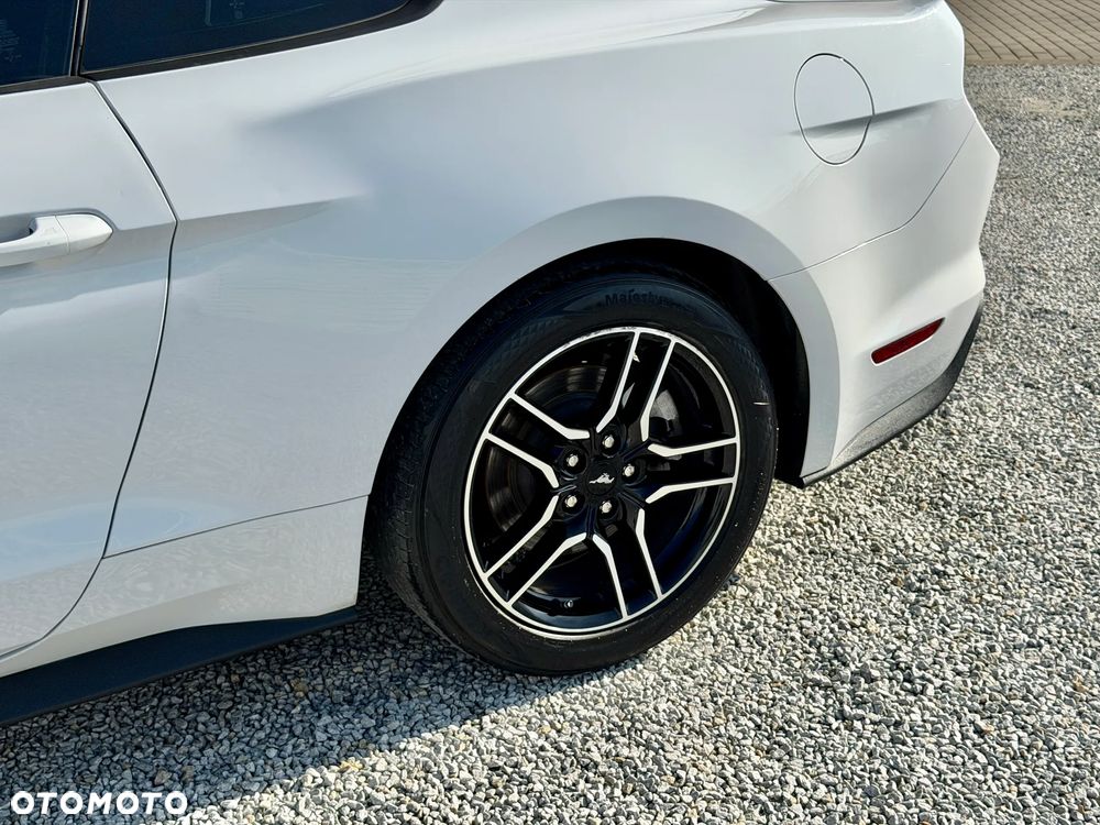 Ford Mustang 2.3 EcoBoost - 24