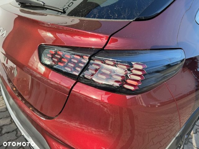 Kia XCeed 1.6 T-GDI Tribute DCT - 4