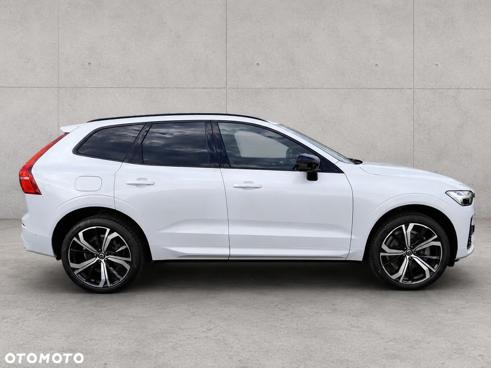 Volvo XC 60 T6 AWD Recharge Ultimate Black Edition - 6