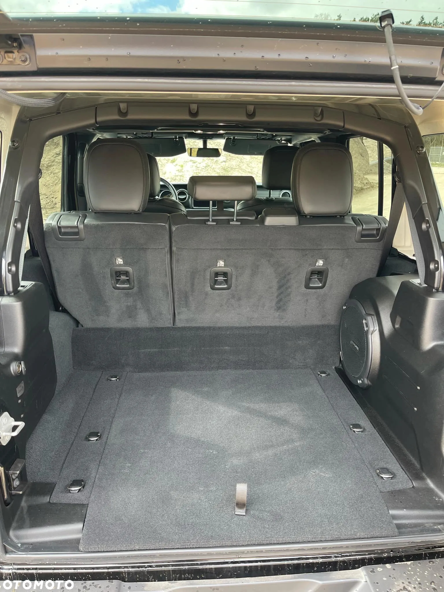 Jeep Wrangler - 14