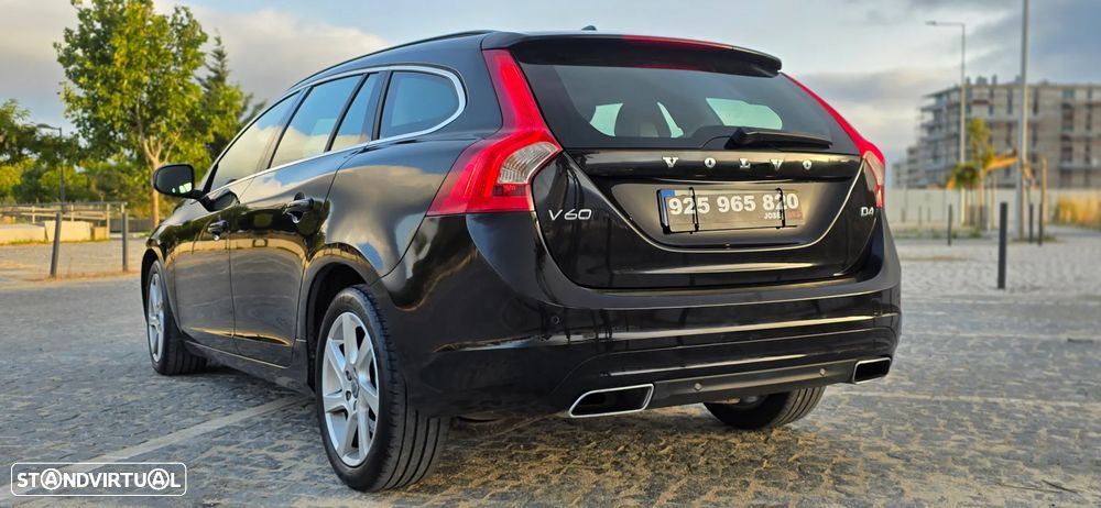 Volvo V60 2.0 D4 Momentum - 6