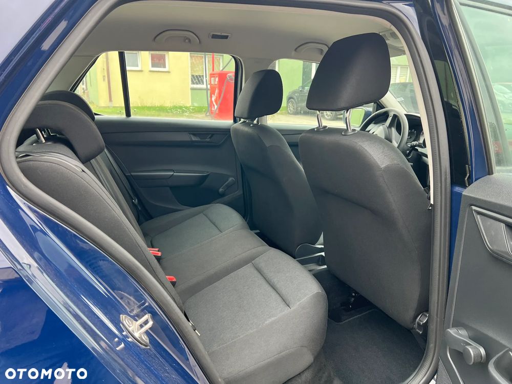 Skoda Fabia 1.0 MPI Cool Plus - 11