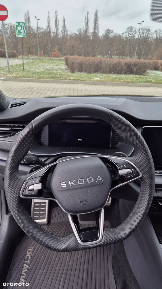 Skoda Octavia 1.5 TSI mHEV DSG Sportline - 25