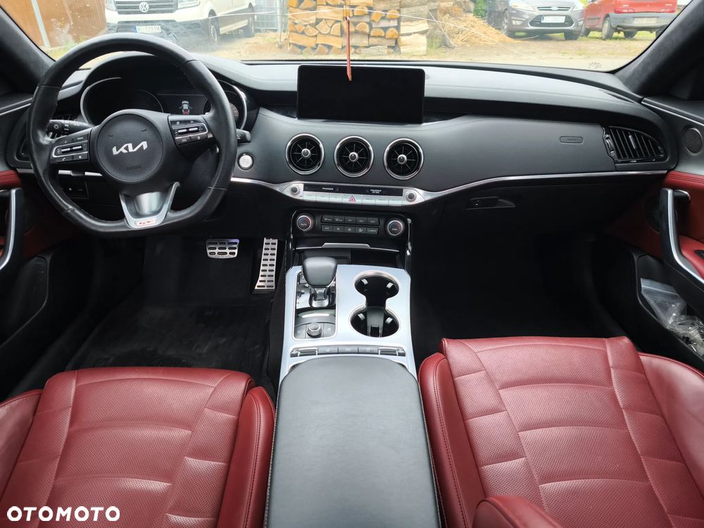 Kia Stinger 3.3 T-GDI AWD GT - 17