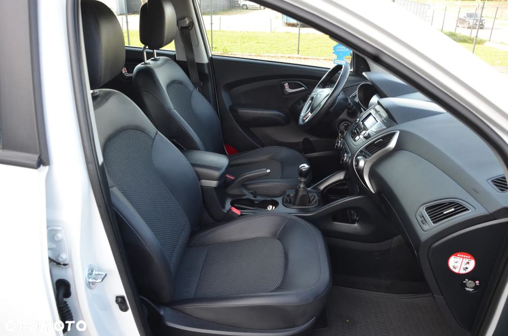 Hyundai ix35 2.0 CRDi 4WD Comfort - 24