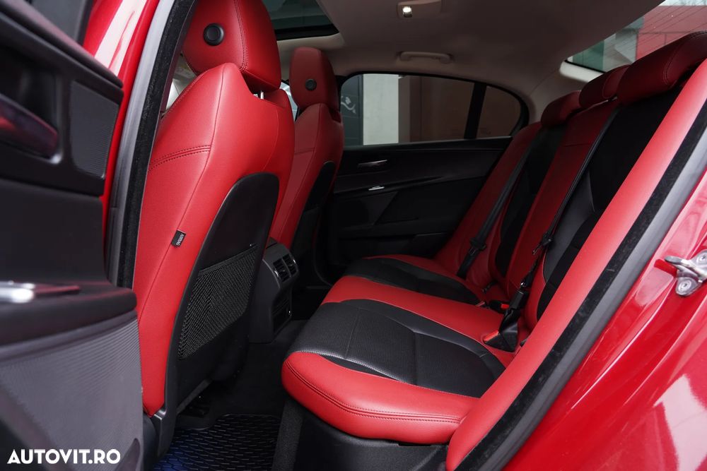 Jaguar XE 20d Aut. Prestige - 7