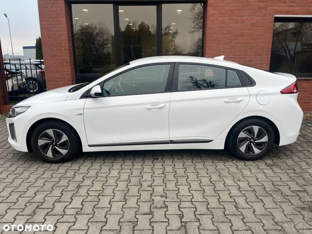 Hyundai IONIQ - 20
