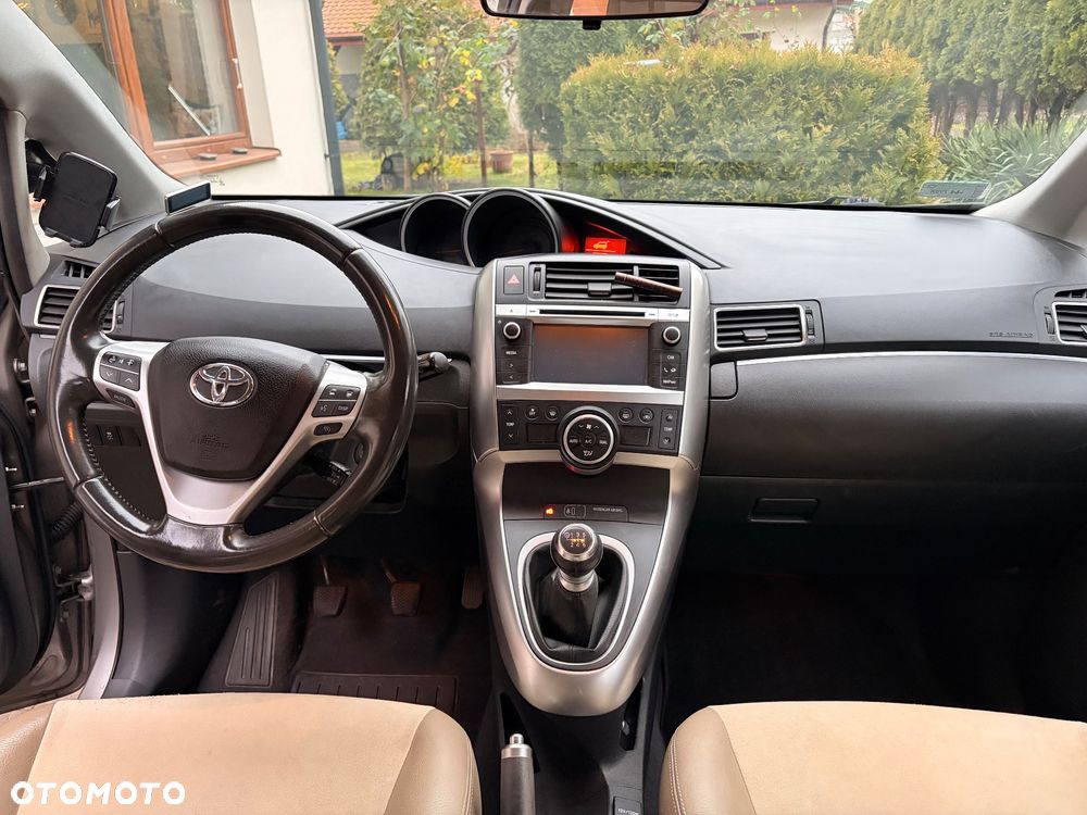 Toyota Verso 1.6 D-4D Prestige EU6 - 22