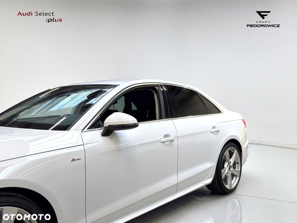 Audi A4 Limousine - 11