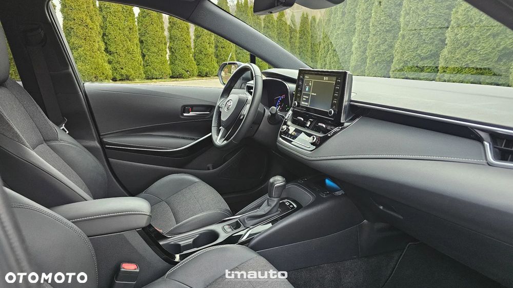 Toyota Corolla 1.8 Hybrid Comfort - 16