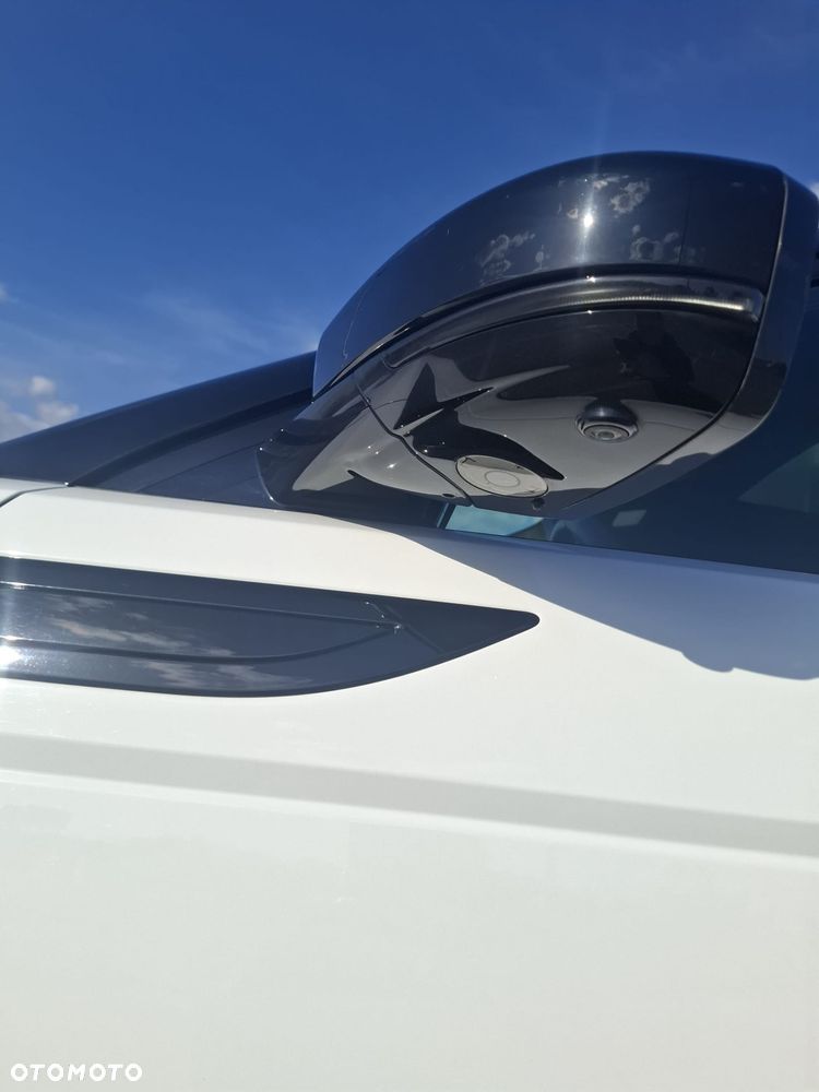 Land Rover Range Rover Evoque 2.0 D180 mHEV R-Dynamic SE - 24