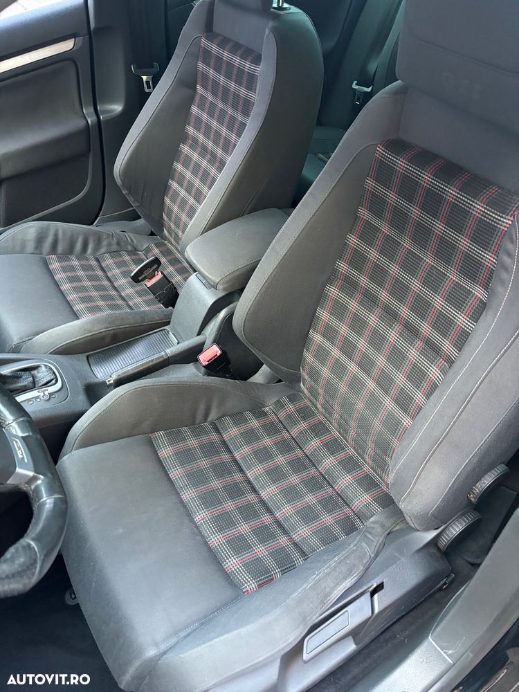 Volkswagen Golf 2.0 FSI GTI DSG - 7
