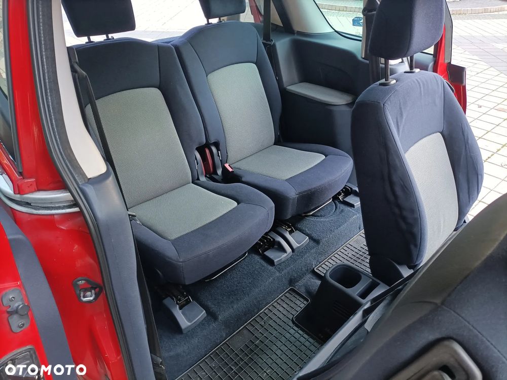 Peugeot 1007 1.6 Trendy 2-Tronic - 21