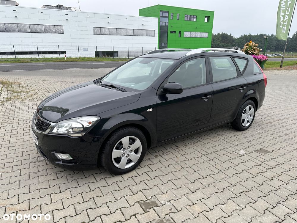 Kia Ceed 1.4 L - 37