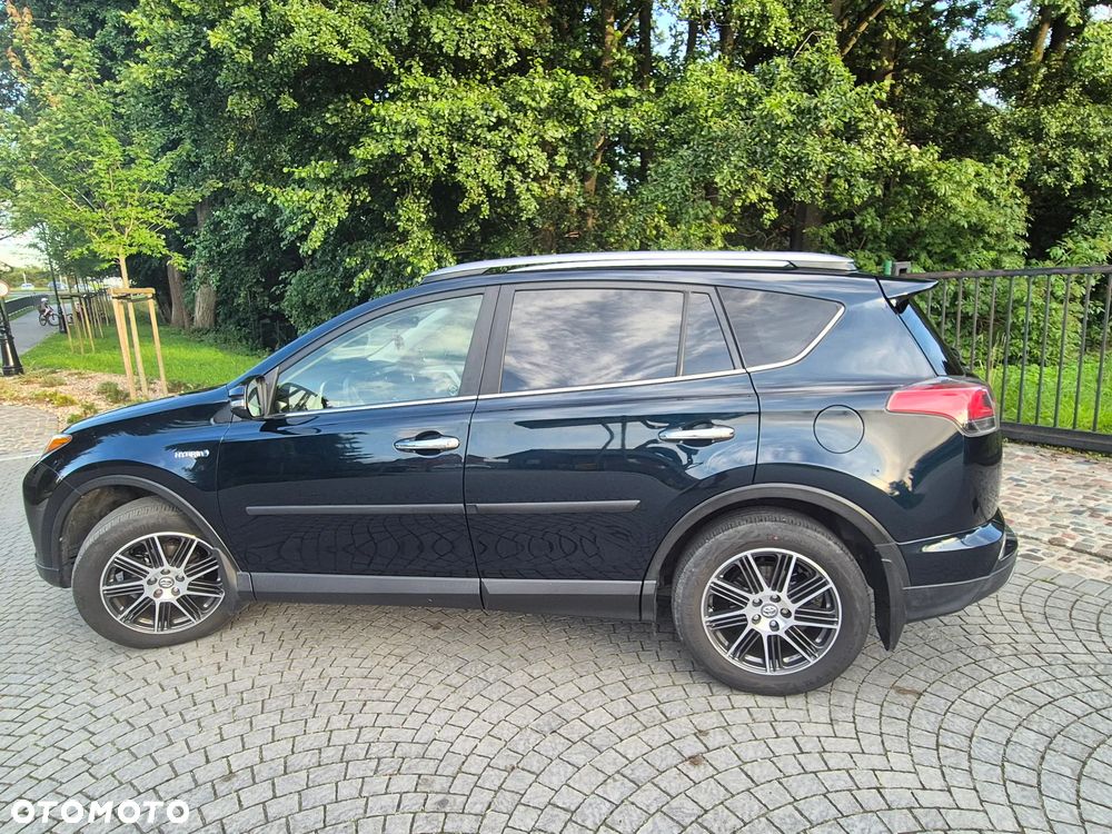 Toyota RAV4 - 11