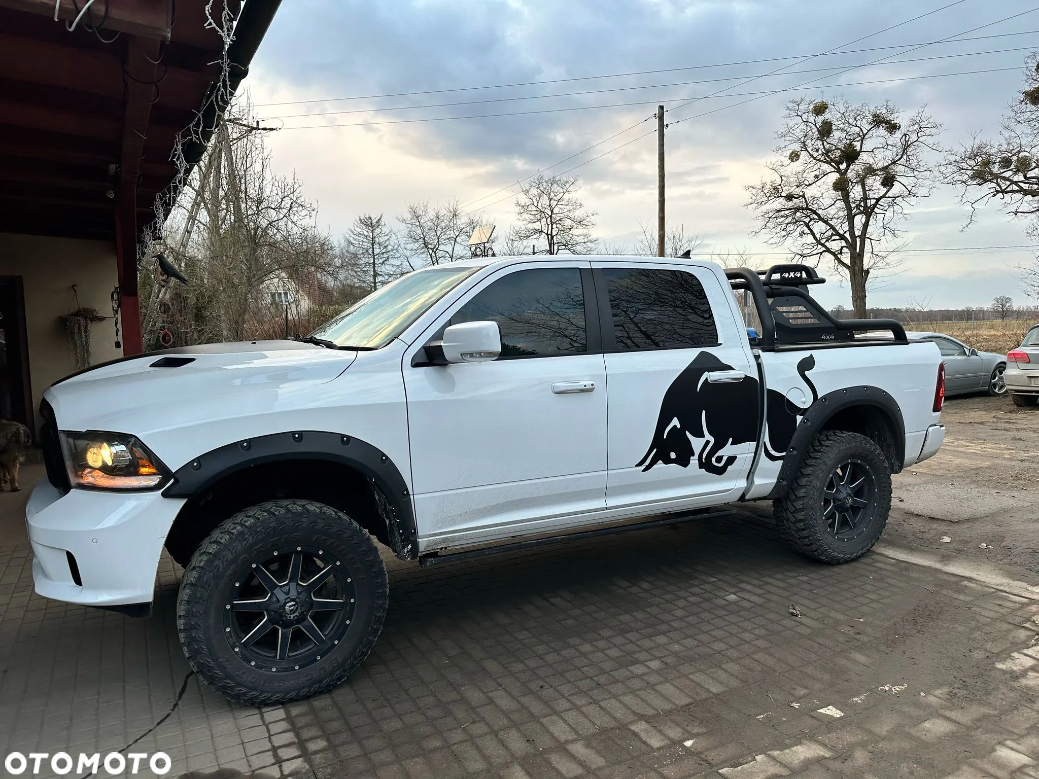 RAM 1500 5.7 Crew Cab Shortbed Laramie Sport Full - 17