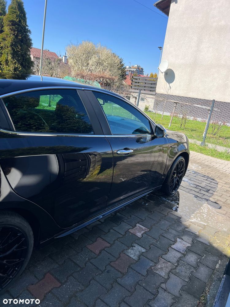 Alfa Romeo Giulietta 2.0 JTDM Distinctive - 2