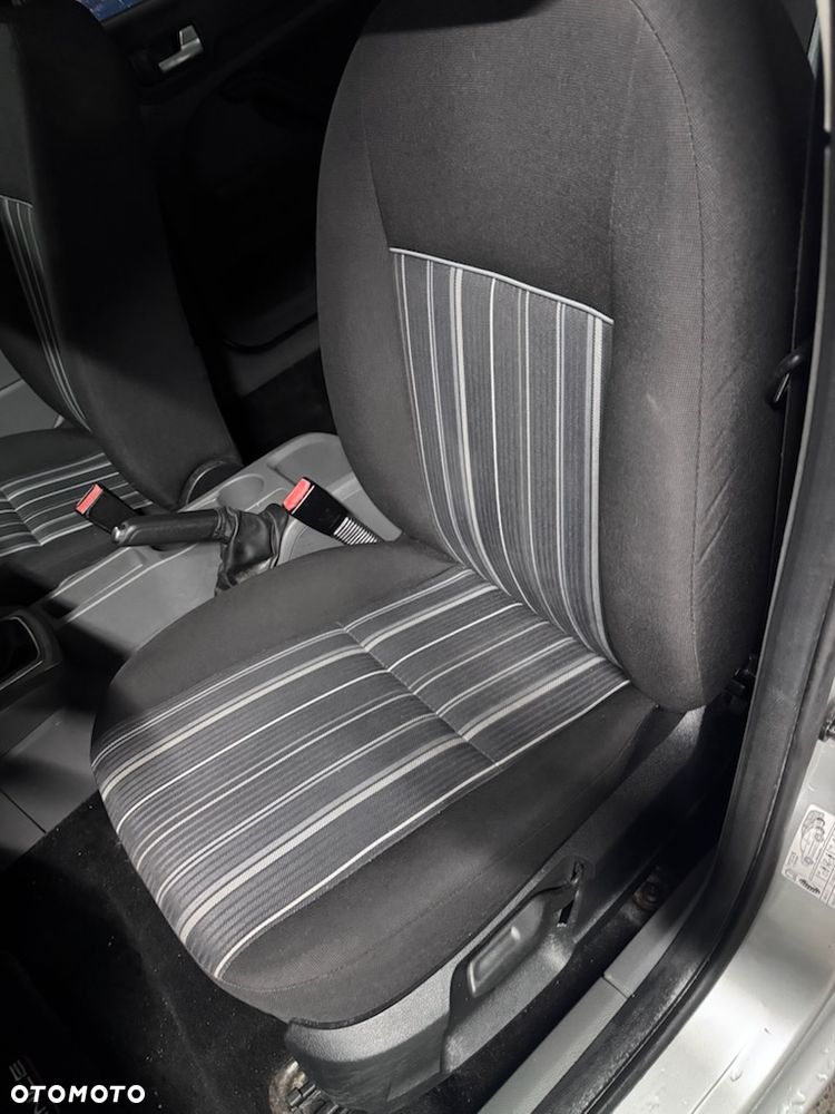 Ford Focus - 20